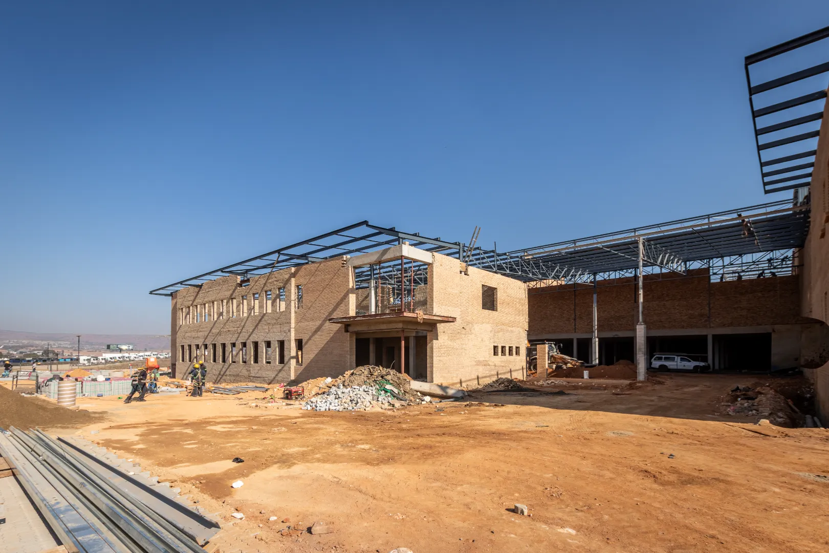 Avianto Estate — Watch Video