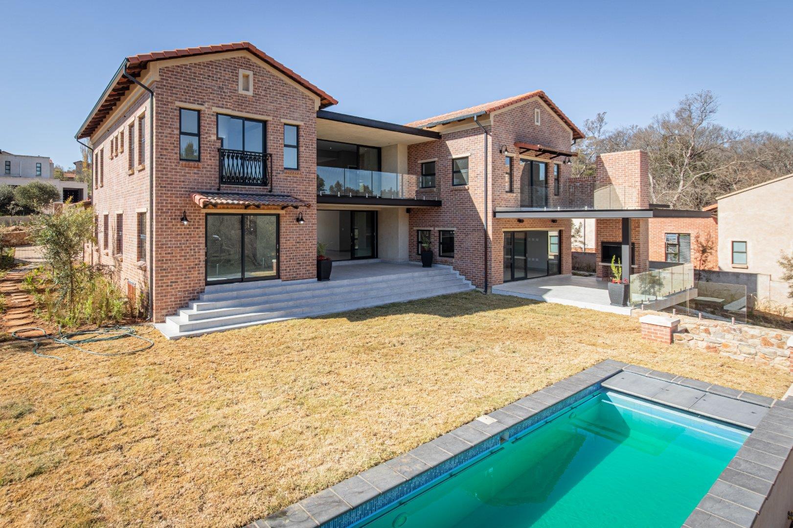 5 Bedroom House for Sale in Avianto Estate