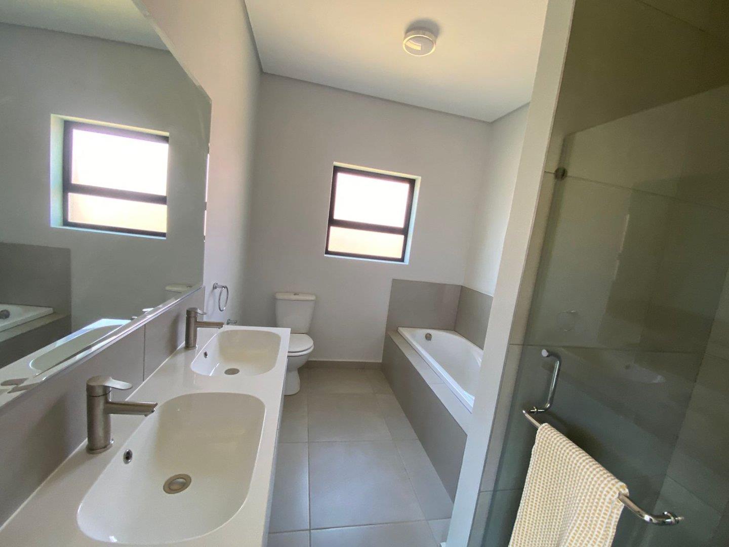 3 Bedroom Townhouse for Sale in Avianto Estate